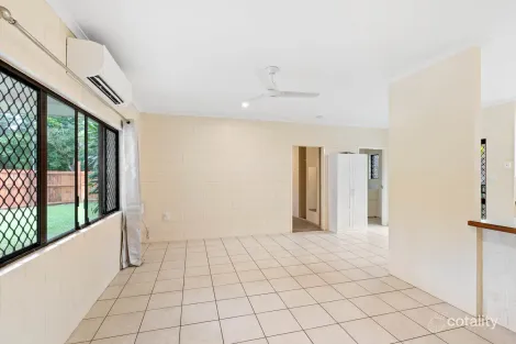 Property photo of 31 McFarlane Drive Kanimbla QLD 4870
