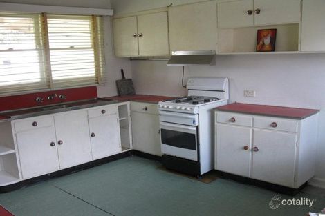 Property photo of 11 Kelvin Grove Springvale VIC 3171