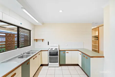 Property photo of 31 McFarlane Drive Kanimbla QLD 4870