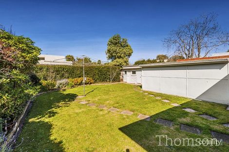 Property photo of 17 Manor Grove Caulfield North VIC 3161