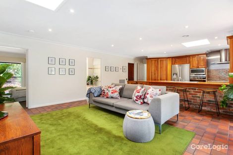 Property photo of 10 Willora Court Frankston South VIC 3199