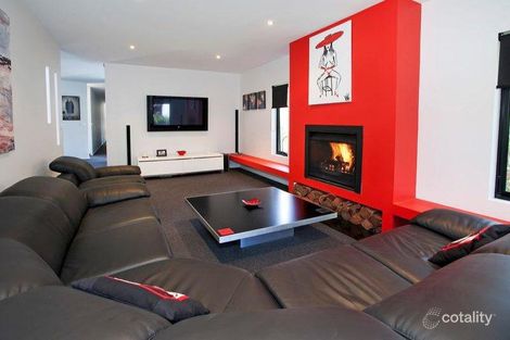 Property photo of 8 Queens Road Newtown VIC 3220