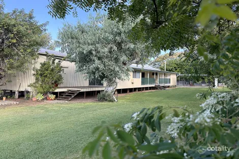 51 OAK ST, BARCALDINE, QLD 4725