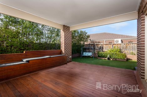 Property photo of 11 Tanoa Crescent Point Cook VIC 3030