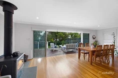 Property photo of 15 Seaview Avenue Wamberal NSW 2260