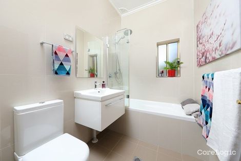 Property photo of 8 Highland Road Peakhurst NSW 2210
