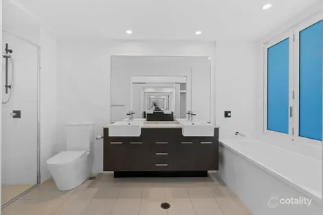 Property photo of 11103/25-31 East Quay Drive Biggera Waters QLD 4216