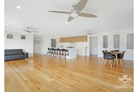 Property photo of 71 Clover Hill Drive Mudgeeraba QLD 4213