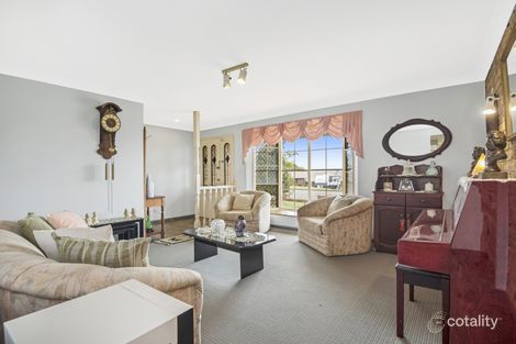 Property photo of 35 Oakland Parade Banora Point NSW 2486