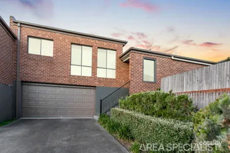 10/5 Serra Cl, Langwarrin, VIC 3910