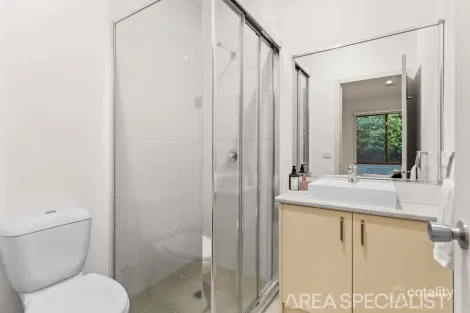 Property photo of 10/5 Serra Close Langwarrin VIC 3910