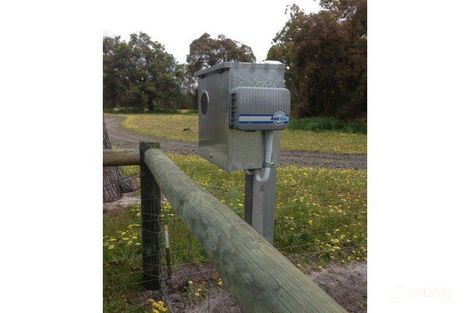 Property photo of 93 Kangaroo Loop Birchmont WA 6214