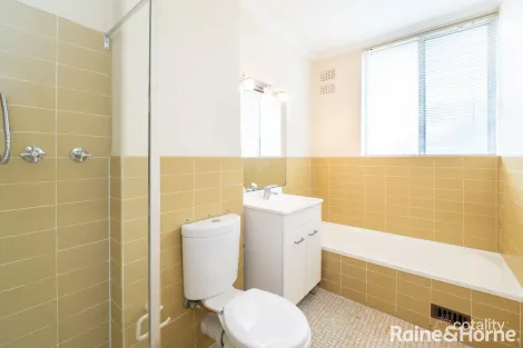 Property photo of 13/14 Bortfield Drive Chiswick NSW 2046