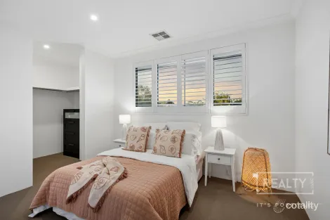 Property photo of 20A Pike Street Karrinyup WA 6018