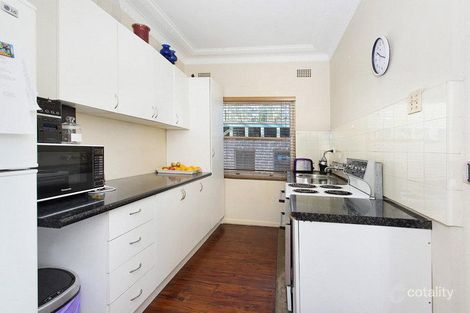Property photo of 33 Grand View Parade Lake Heights NSW 2502