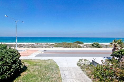 Property photo of 4 Ocean Drive Quinns Rocks WA 6030