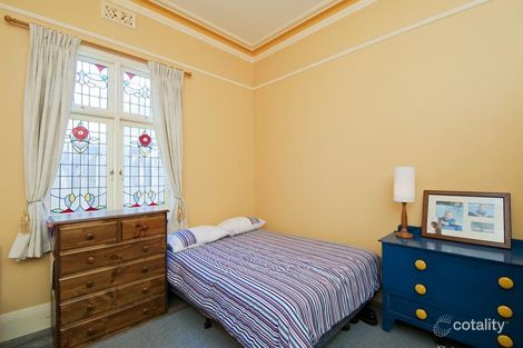 Property photo of 4 Pentland Parade Seddon VIC 3011