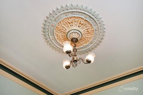 Property photo of 4 Pentland Parade Seddon VIC 3011