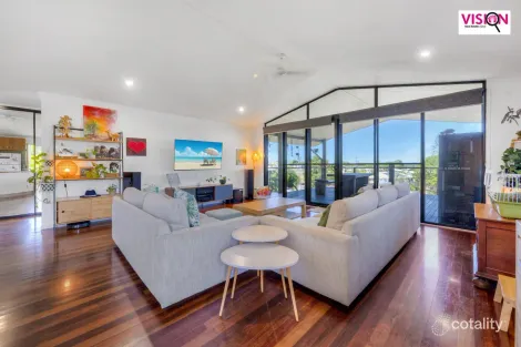 Property photo of 4 Driftwood Court Rural View QLD 4740