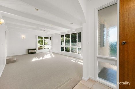 Property photo of 27 Paringa Road Red Hill South VIC 3937