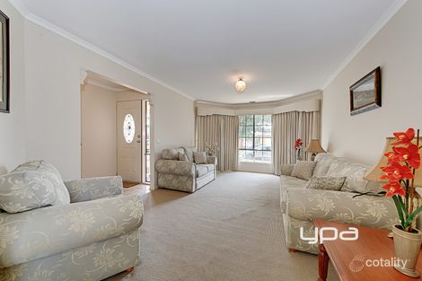 Property photo of 25 Emerald Circuit Craigieburn VIC 3064