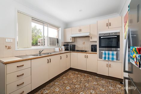 Property photo of 6 Arnold Avenue Green Valley NSW 2168