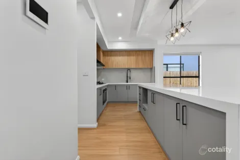 Property photo of 17 Montenegro Crescent Mount Duneed VIC 3217