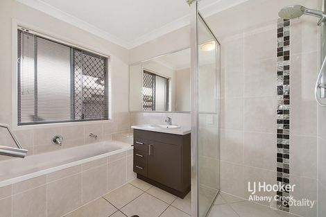 Property photo of 34 Cowen Terrace North Lakes QLD 4509