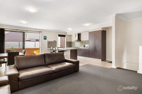Property photo of 8/24 Healesville Loop Craigieburn VIC 3064