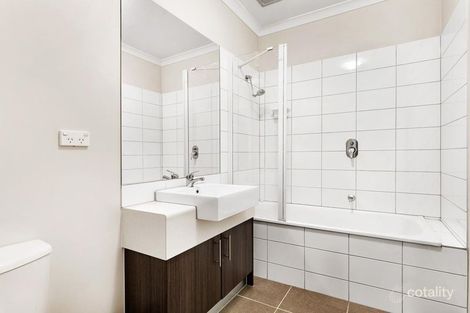 Property photo of 8/24 Healesville Loop Craigieburn VIC 3064