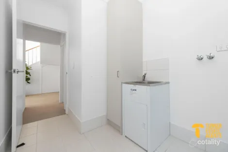 Property photo of 8 Conifer Place Kardinya WA 6163