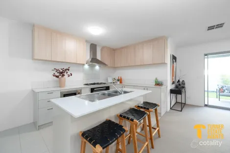 Property photo of 8 Conifer Place Kardinya WA 6163
