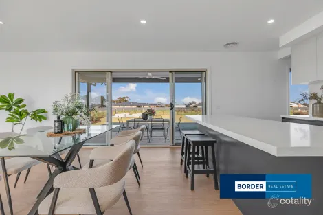 Property photo of 42 Falcon Rise Moama NSW 2731