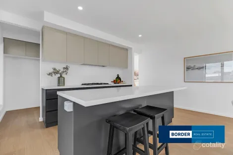 Property photo of 42 Falcon Rise Moama NSW 2731