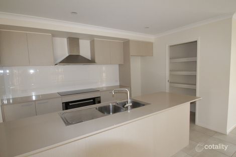 Property photo of 135 Daydream Crescent Springfield Lakes QLD 4300