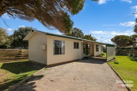 32 Page Ave, Surf Beach, VIC 3922