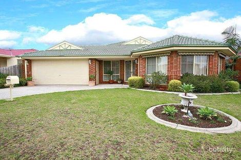 9 Slessor Ave, Lynbrook, VIC 3975