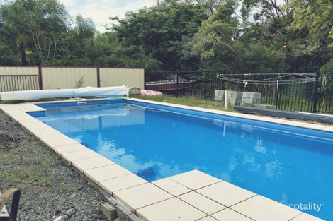 27 Sunny Ct, Ningi, QLD 4511