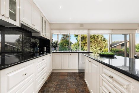 Property photo of 4 Newbury Close Templestowe Lower VIC 3107
