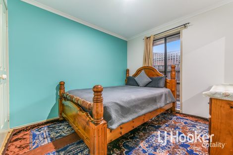 Property photo of 6 Chatham Close Cranbourne East VIC 3977