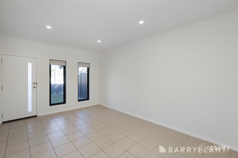 Property photo of 1/104 William Street St Albans VIC 3021