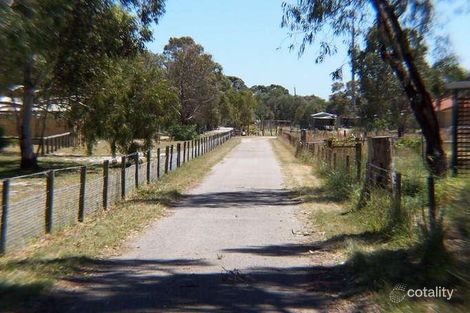 122 Victoria Rd, Wattle Grove, WA 6107