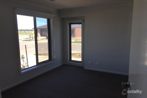 Property photo of 1 Valetta Street Mickleham VIC 3064