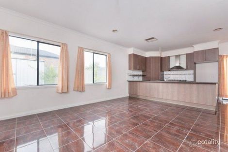 Property photo of 31 Elsternwick Way Craigieburn VIC 3064