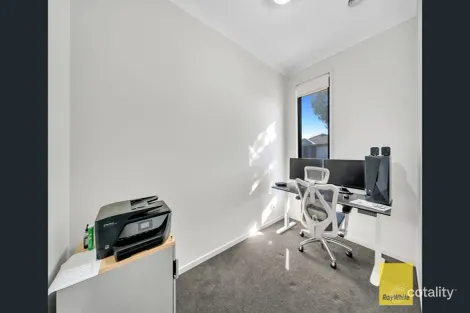 Property photo of 5 Rockingham Circuit Harkness VIC 3337