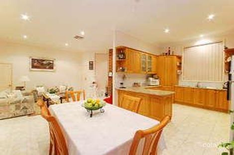 Property photo of 10 Hermitage Drive Greenvale VIC 3059