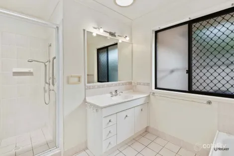 Property photo of 1/6 Cedar Ridge Banora Point NSW 2486