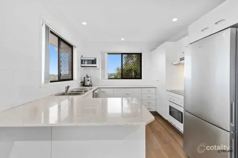 Property photo of 1/6 Cedar Ridge Banora Point NSW 2486