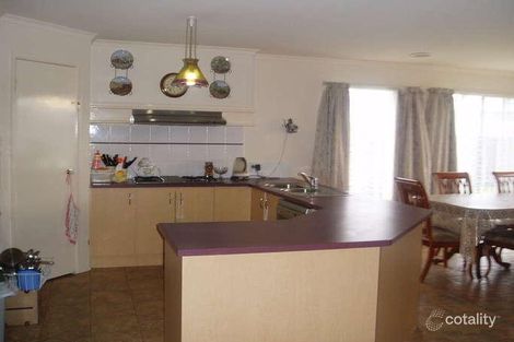 Property photo of 9 Hasluck Crescent Lynbrook VIC 3975