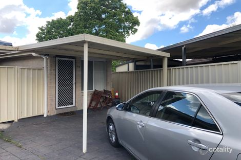 Property photo of 4 Garreffa Close Edensor Park NSW 2176